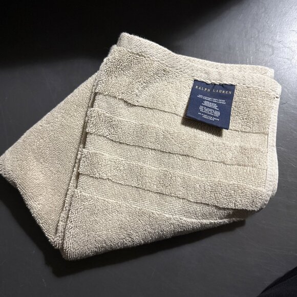 Ralph Lauren Luxury Hand Towel Green 15" x 30" 100% Cotton - Picture 3 of 10